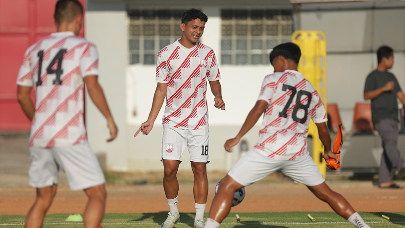 Persis Solo Siap Tempur Hadapi Madura United, Peter de Roo Yakin Raih Hasil Maksimal