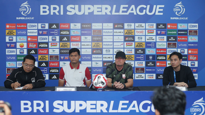 Persis Solo Diadang Skuad Mewah Persib, Peter de Roo Singgung soal Keyakinan
