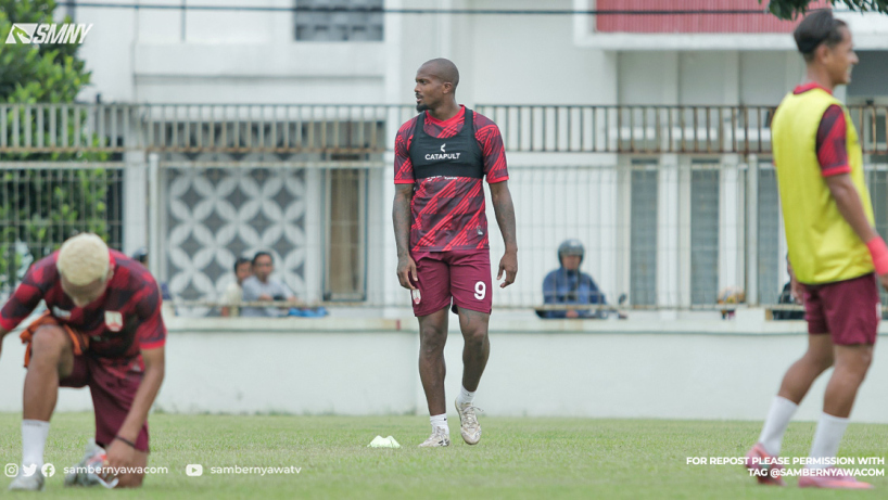 Gervane Kastaneer Kirim Pesan untuk Suporter, Jelang Hadapi PSM