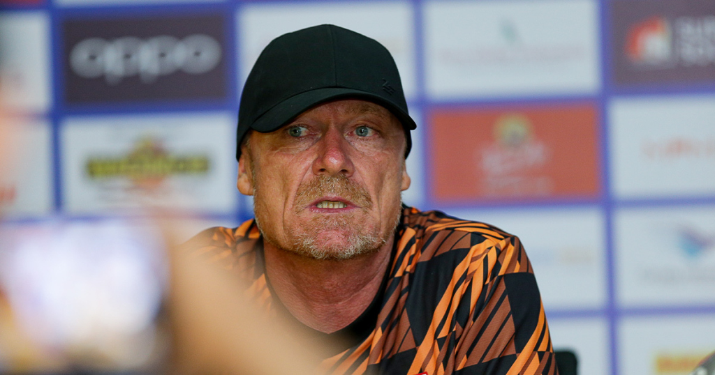 Peter de Roo Ungkap Kunci Penting agar Persis Mampu Lumpuhkan Persebaya