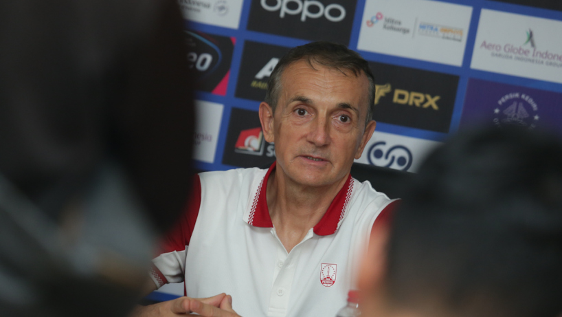 Hadapi Persik, Milomir Seslija Berharap Masalah Pertahanan Persis Sudah Beres