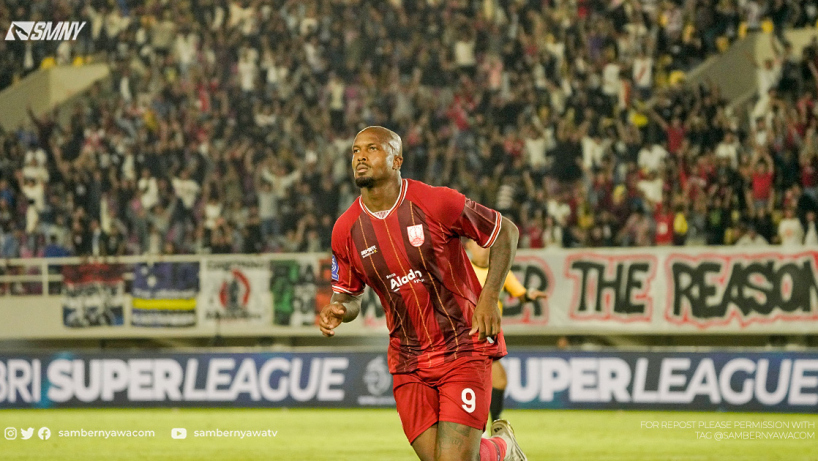 Update Transfer: Persis Solo Pinjamkan Gianluca dan Cleylton, Negri Tetangga Gaet Striker Curacao